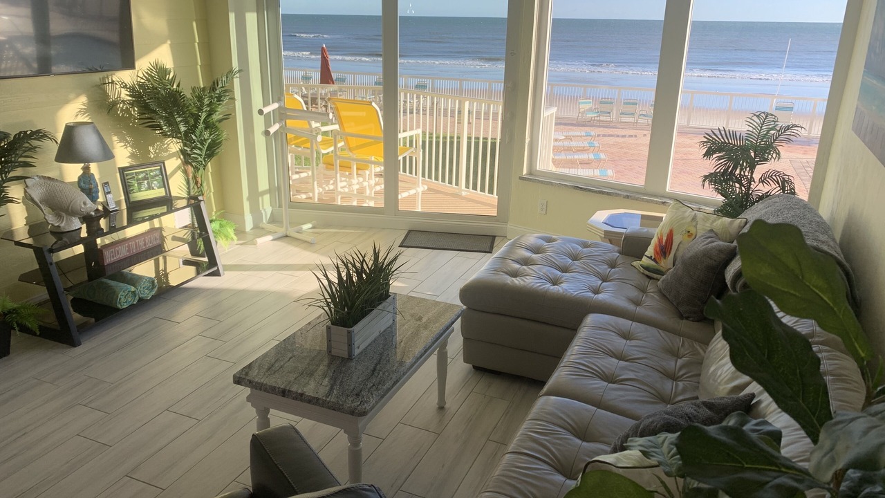 Photo of Livingroom in Daytona Beach Shores
