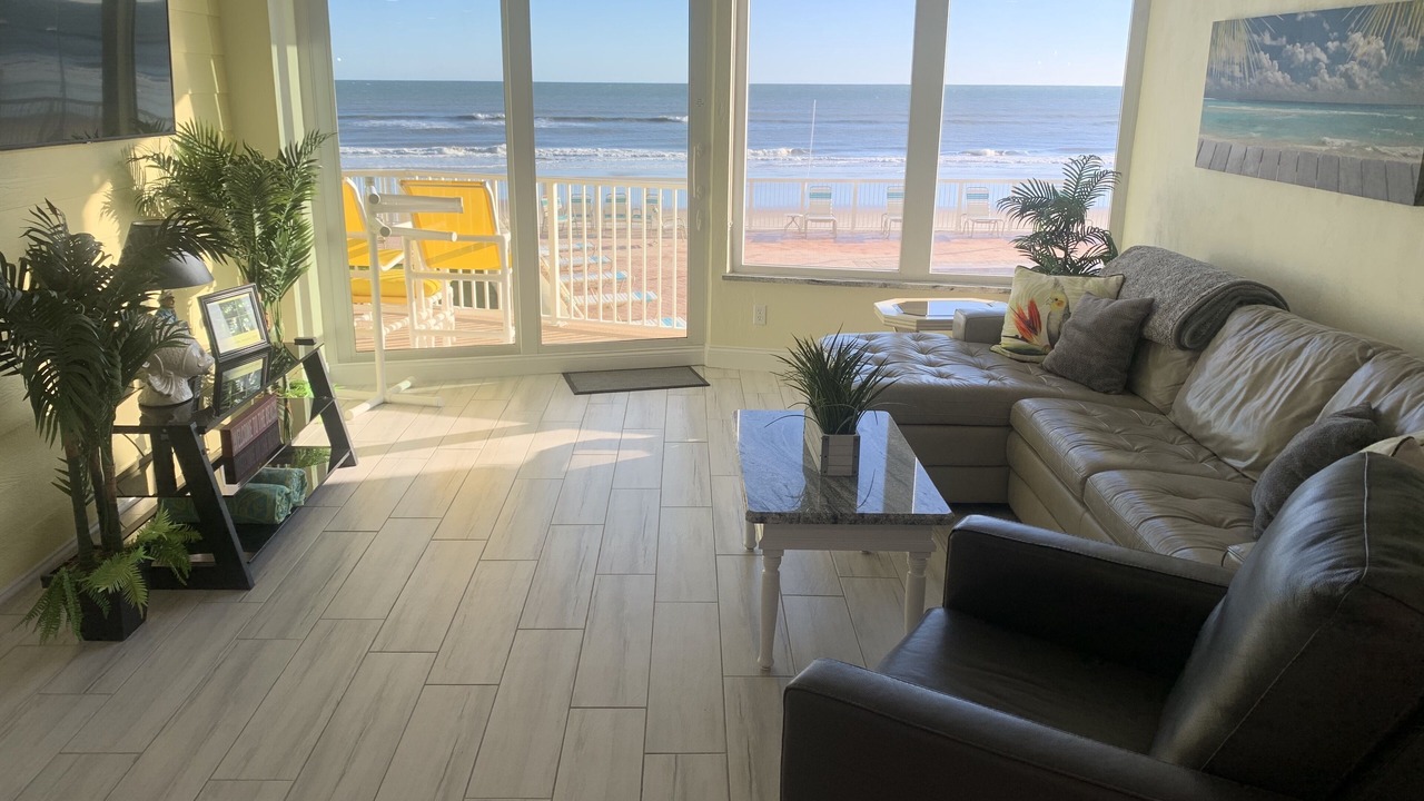 Photo of Livingroom in Daytona Beach Shores