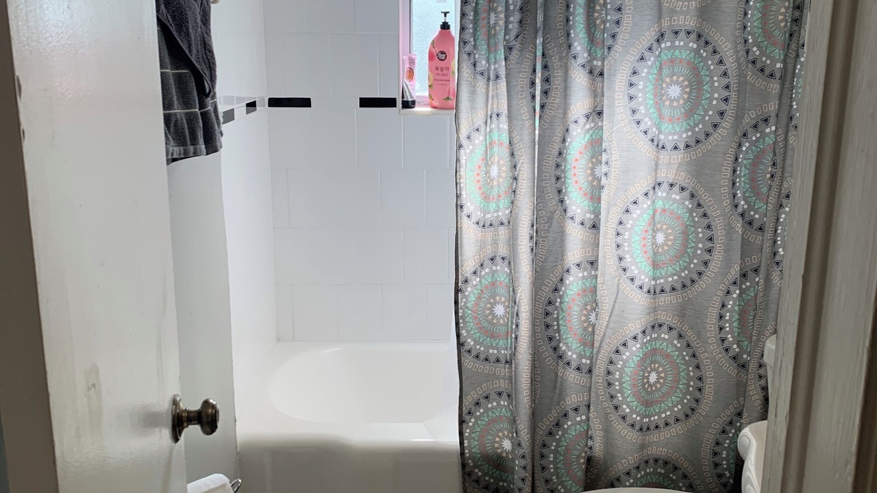Photo of Bathroom in Arlington Park