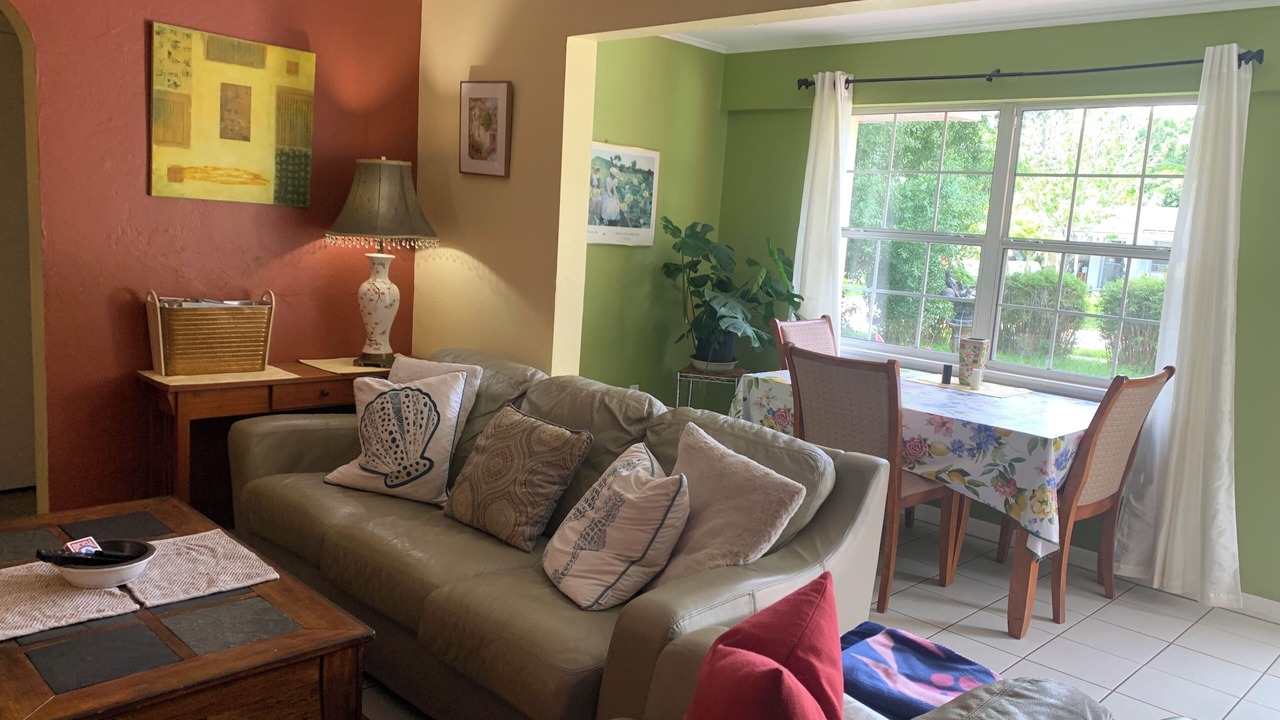 Photo of Livingroom in Arlington Park