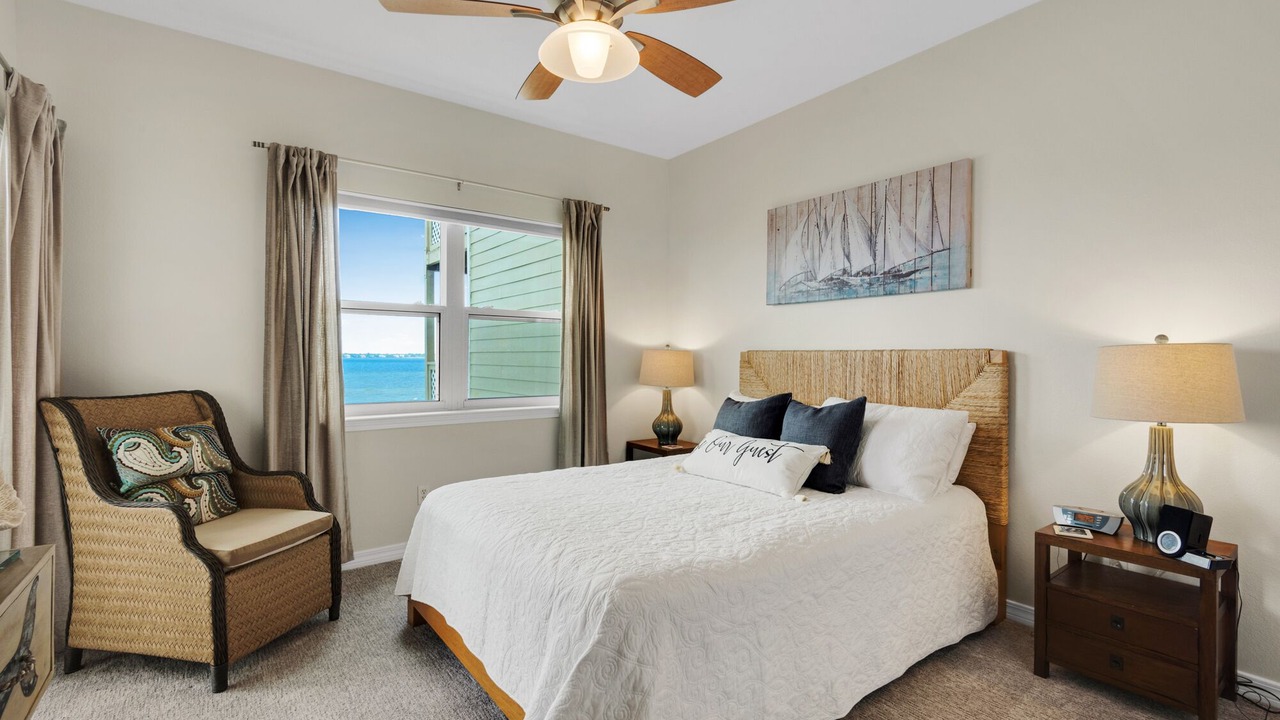 Photo of Bedroom in Pensacola Beach