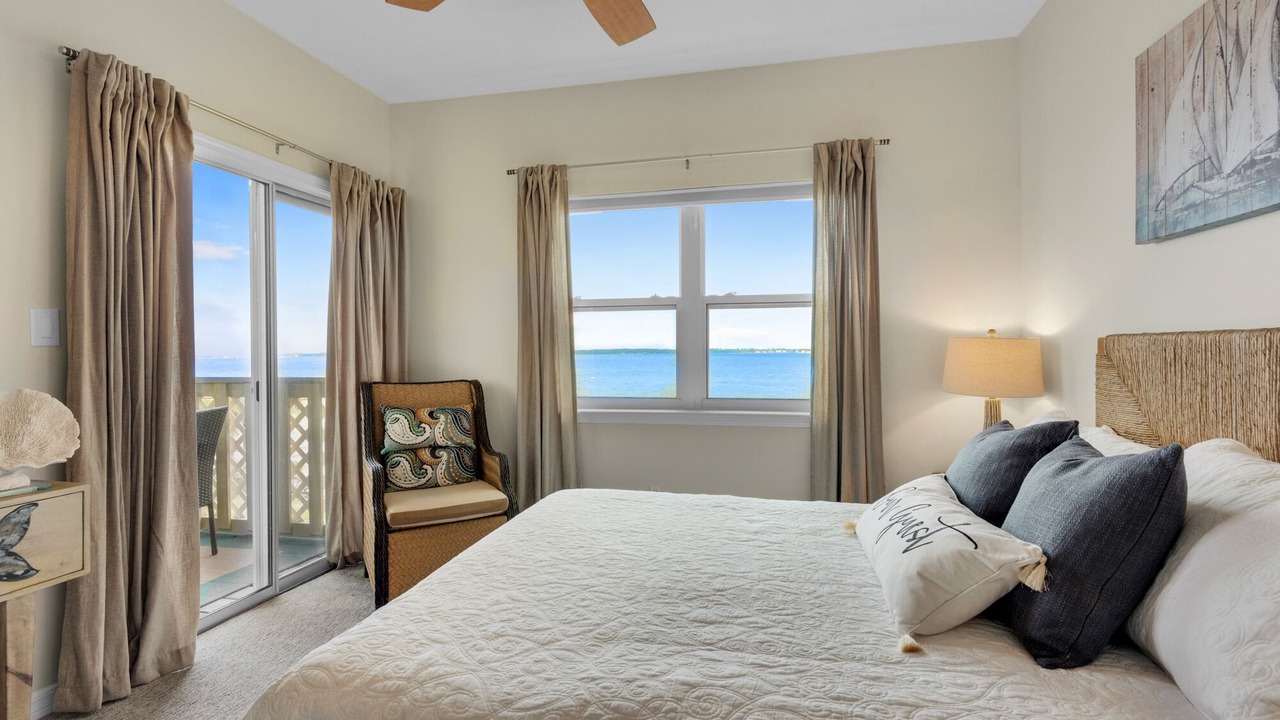 Photo of Bedroom in Pensacola Beach