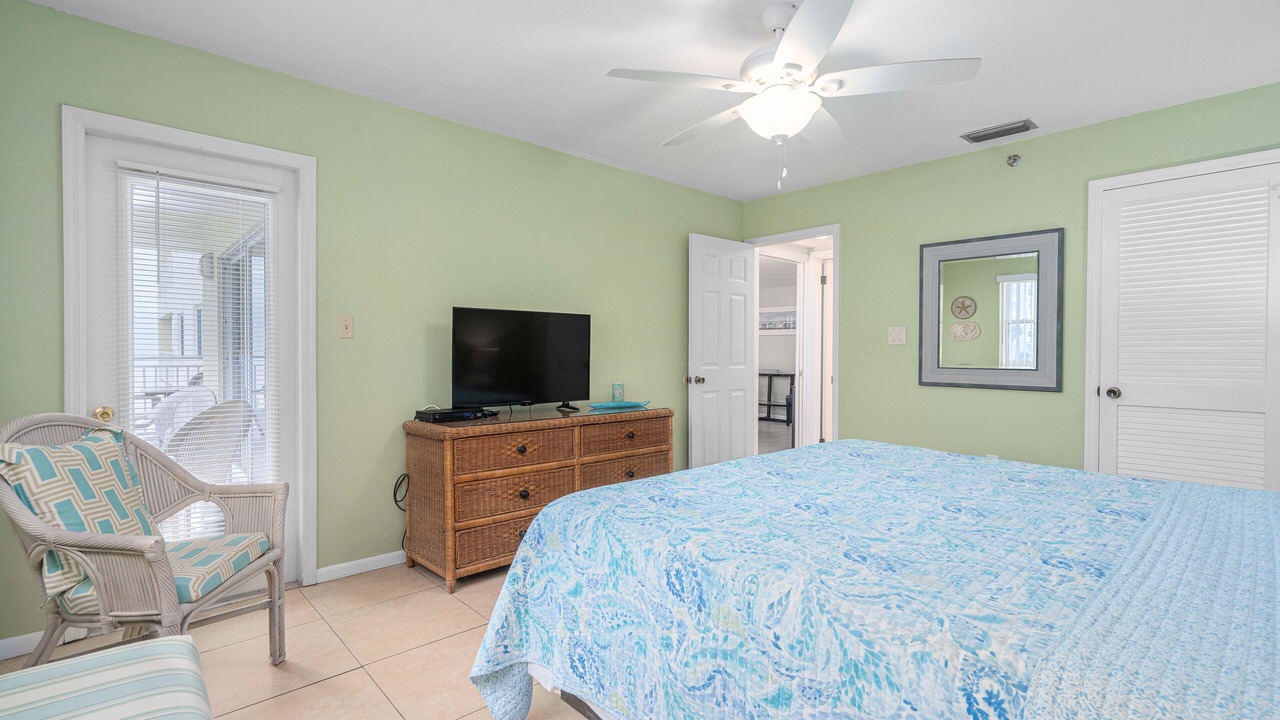 Photo of Bedroom in Redington Shores