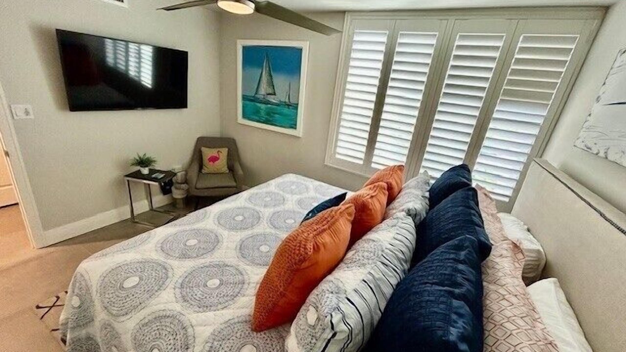 Photo of Bedroom in Pelican Bay