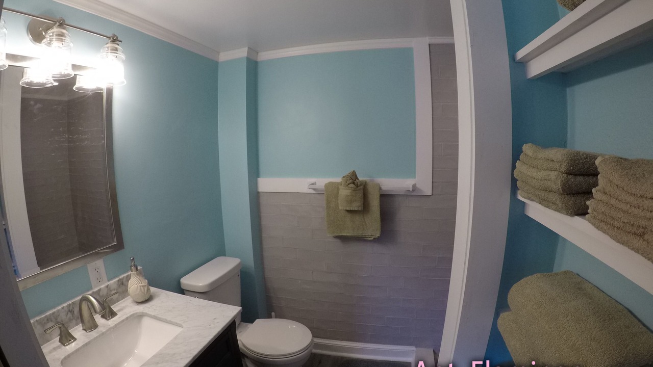 Photo of Bathroom in Altamont Manor