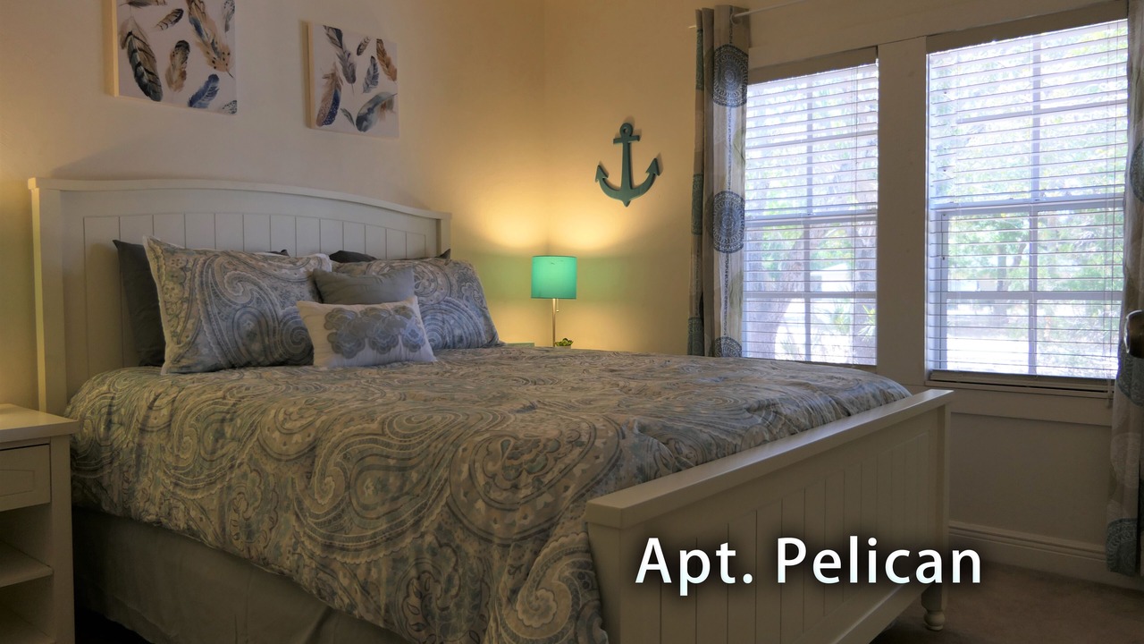 Photo of Bedroom in Altamont Manor