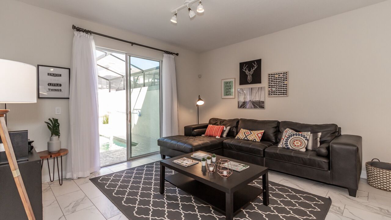 Photo of Livingroom in Davenport