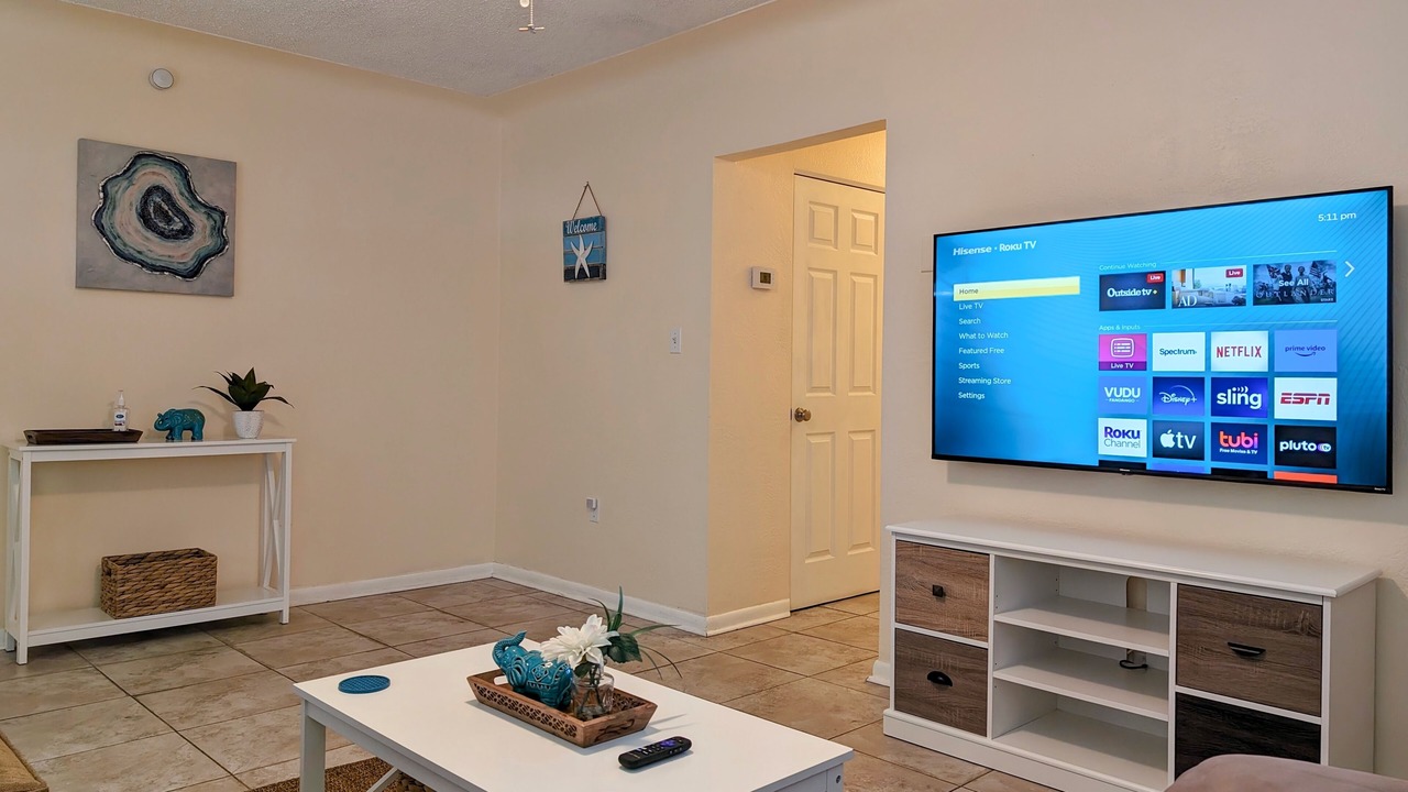 Photo of Livingroom in South Pinellas Community Council