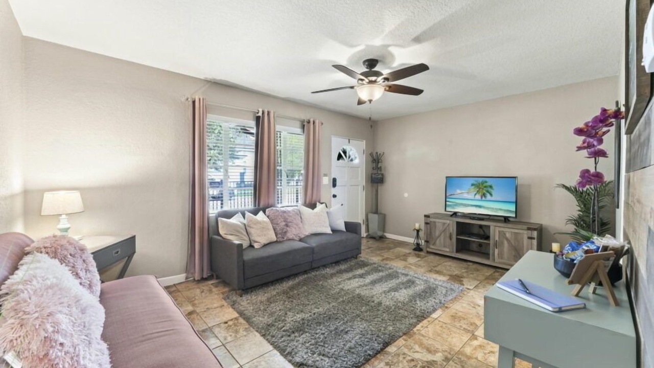 Photo of Livingroom in Riverside