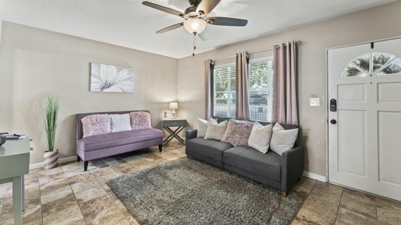 Photo of Livingroom in Riverside