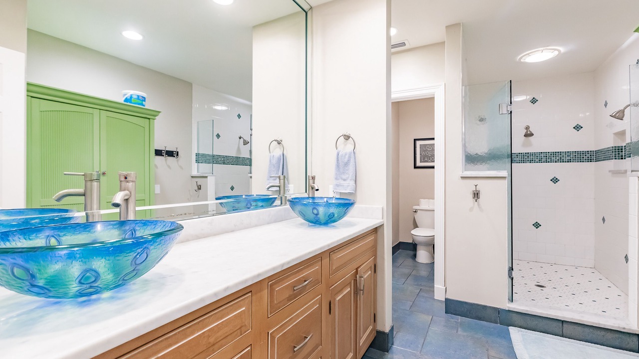 Photo of Bathroom in Oakes Estates