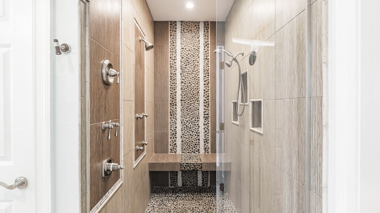Photo of Bathroom in Oakes Estates