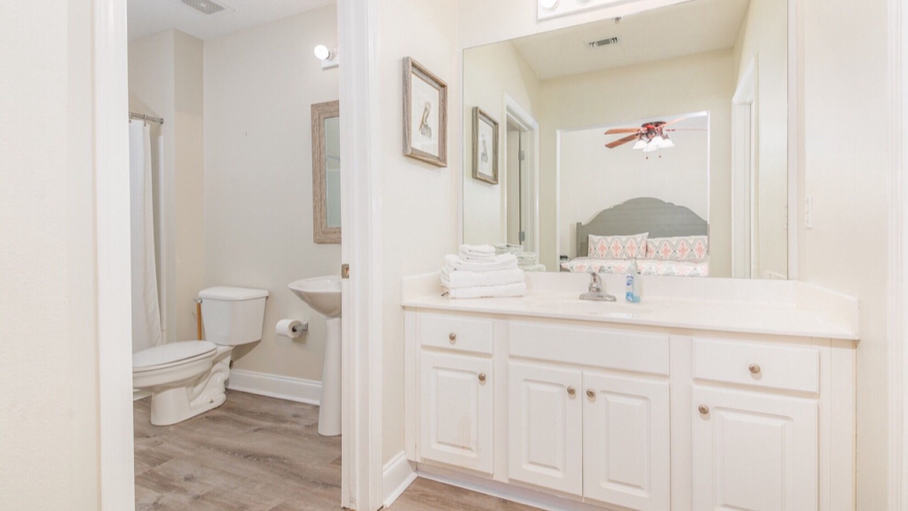 Photo of Bathroom in Ono Island