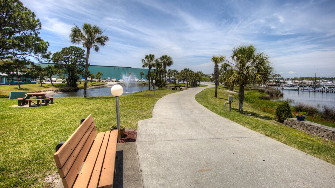 Photo of Others in Lower Grand Lagoon
