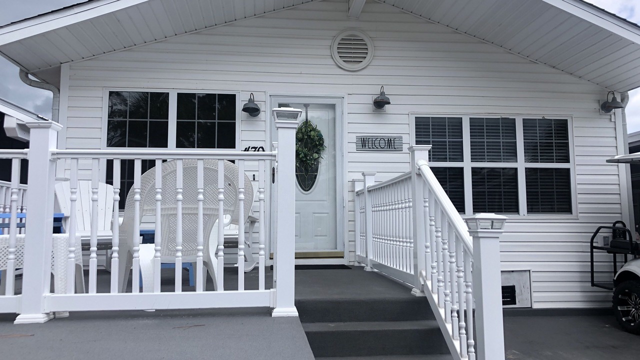 Photo of Patio Balcony in Lower Grand Lagoon