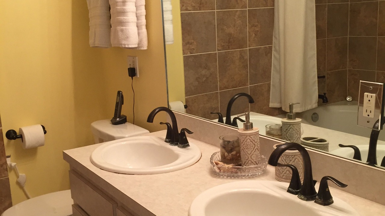 Photo of Bathroom in Palma Ceia West