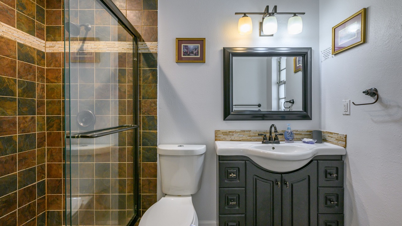 Photo of Bathroom in Sarasota Springs