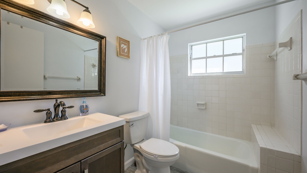 Photo of Bathroom in Sarasota Springs