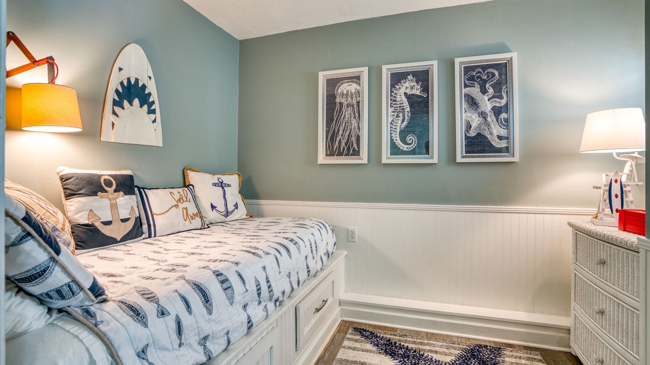 Photo of Bedroom in Butler Beach