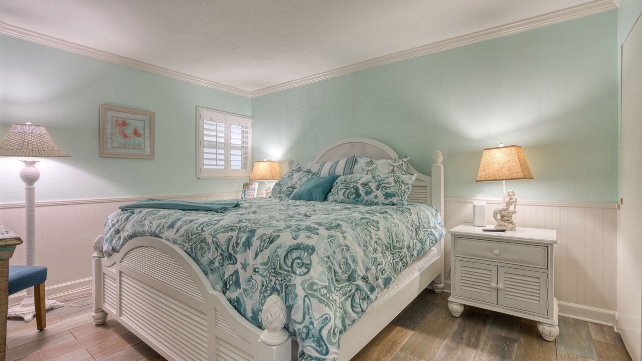 Photo of Bedroom in Butler Beach