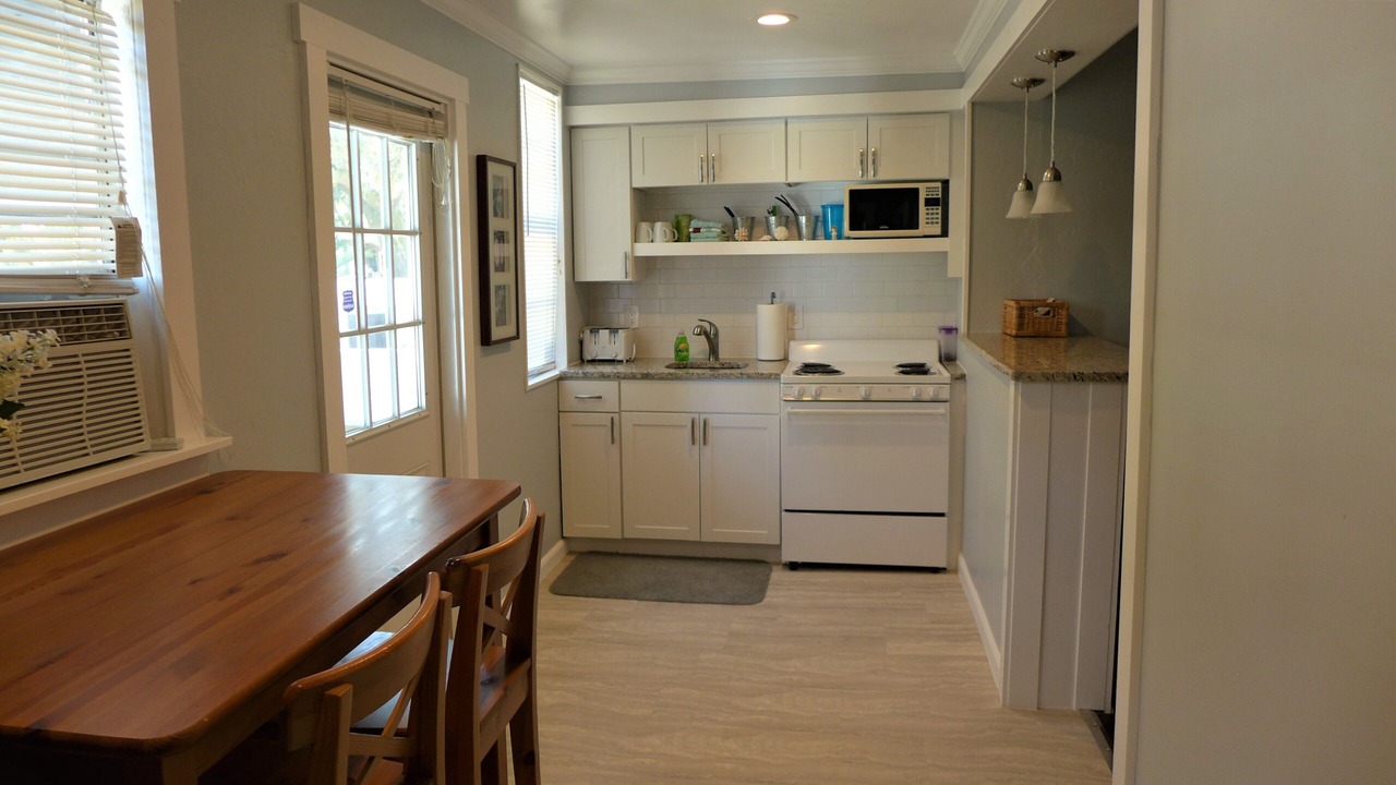 Photo of Kitchen in Altamont Manor