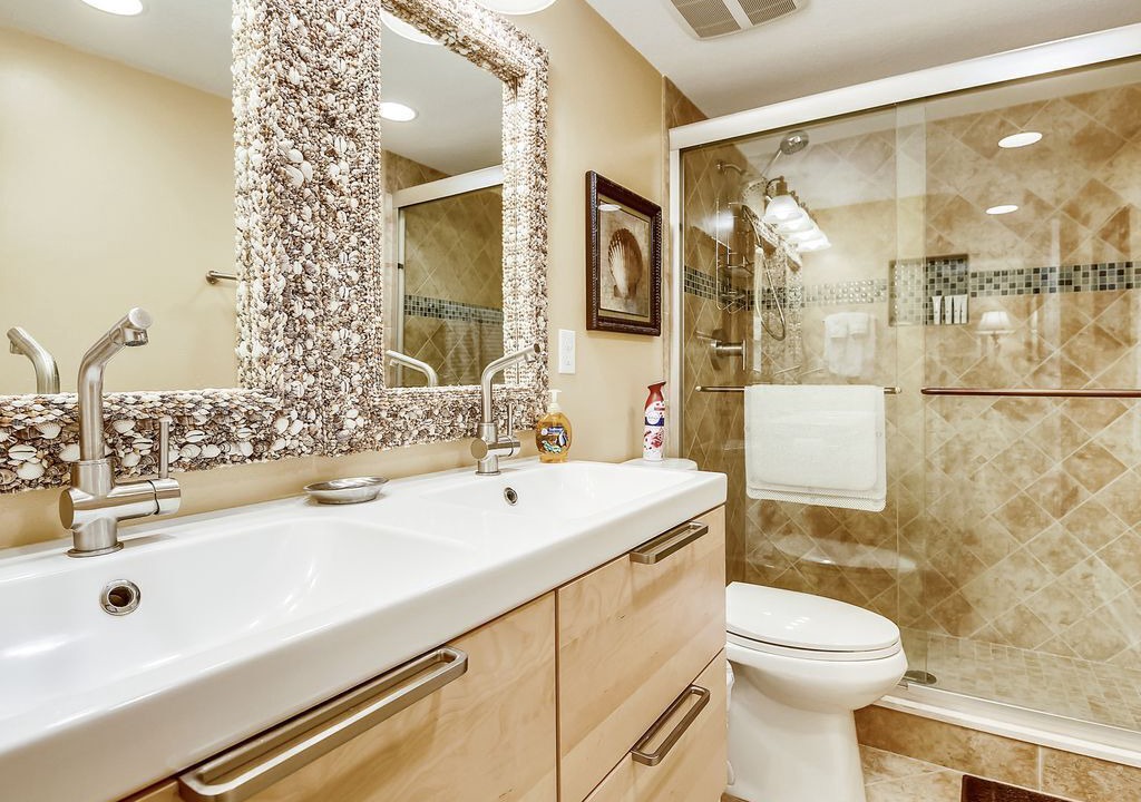 Photo of Bathroom in East Wind North
