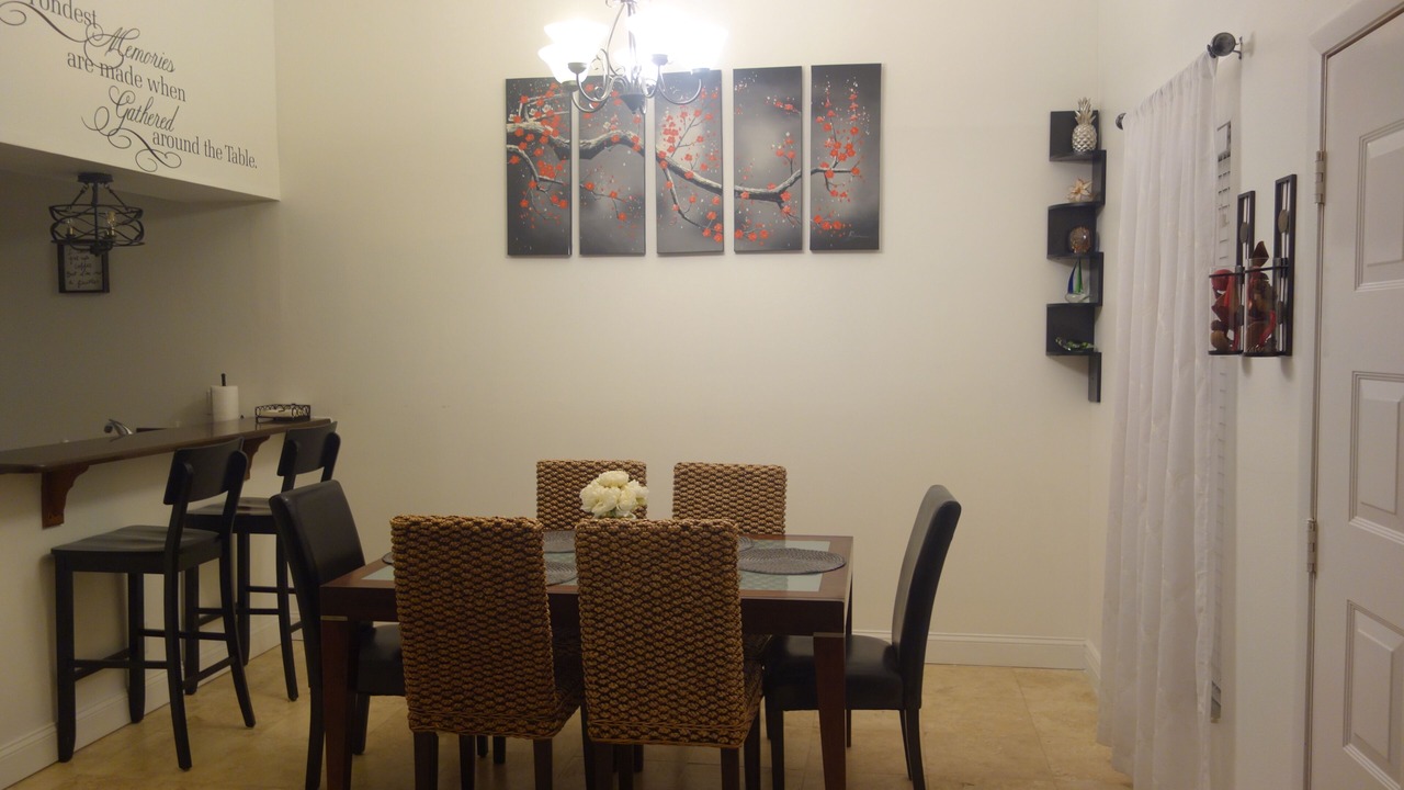 Photo of Livingroom in University