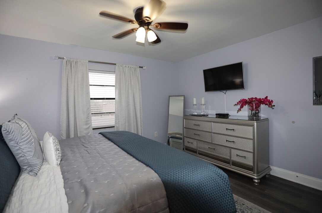 Photo of Bedroom in Madeira Beach