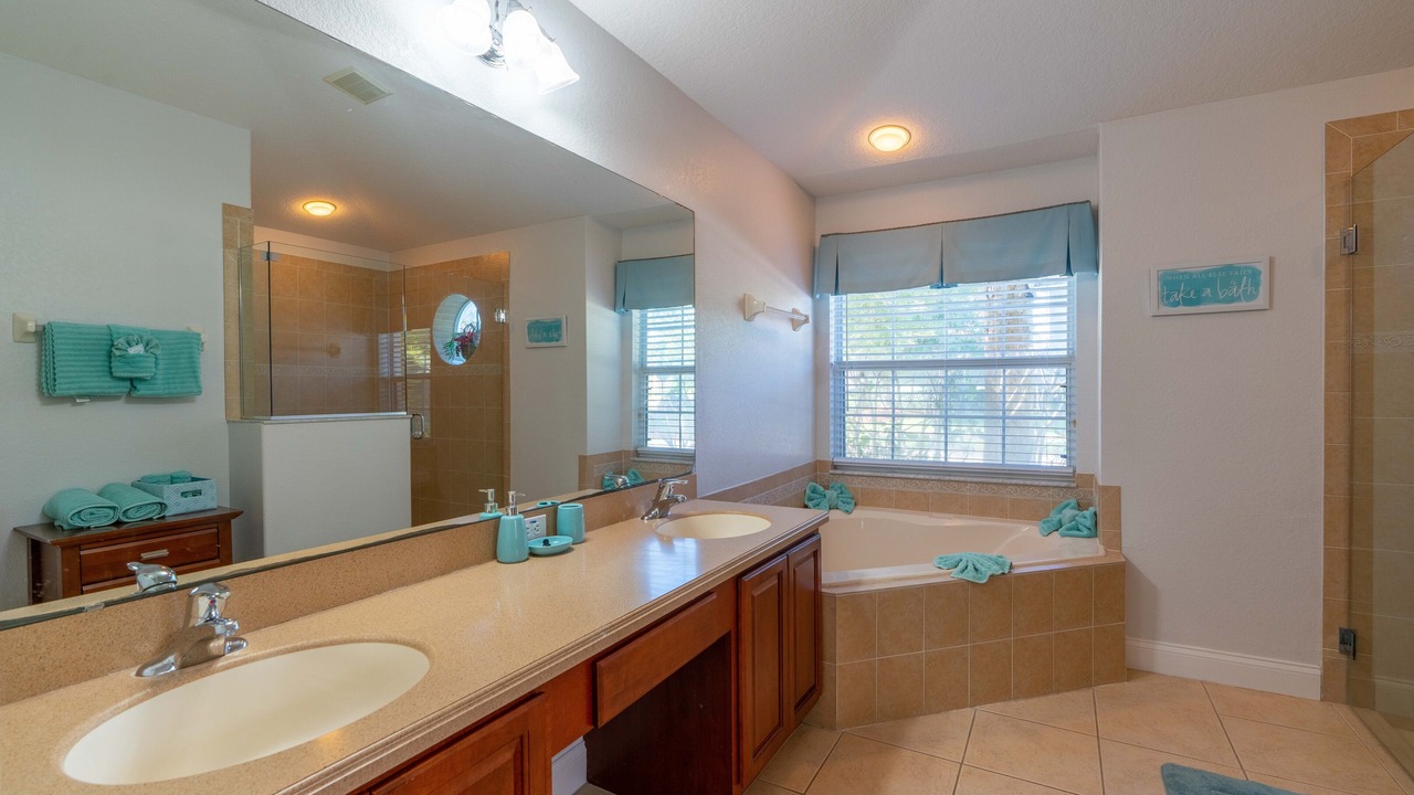 Photo of Bathroom in Buena Ventura Lakes