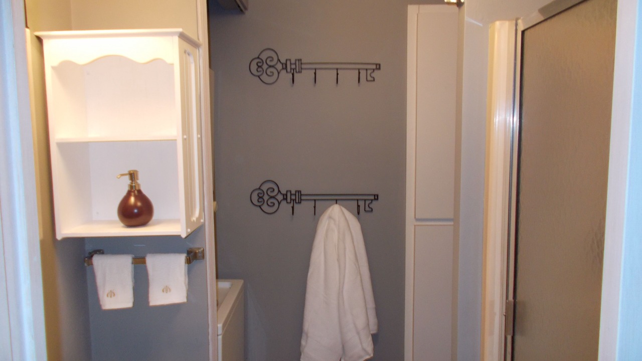 Photo of Bathroom in Inlet District