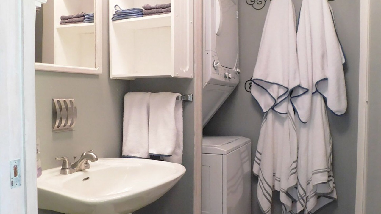 Photo of Bathroom in Inlet District