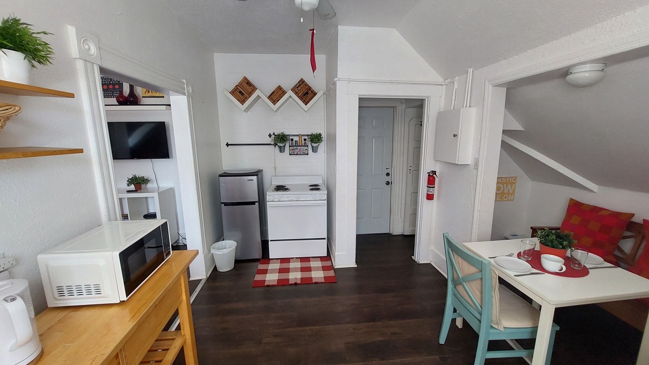 Photo of Kitchen in Altamont Manor