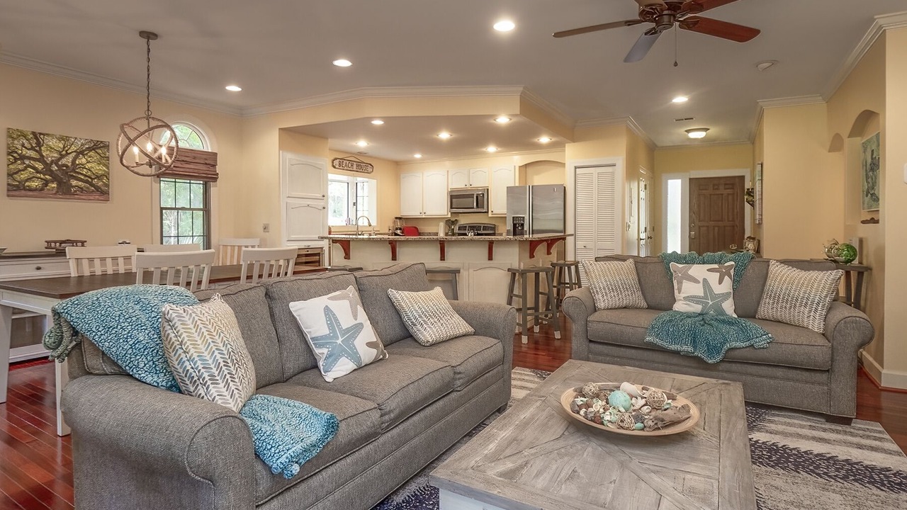 Photo of Livingroom in Seabrook Island