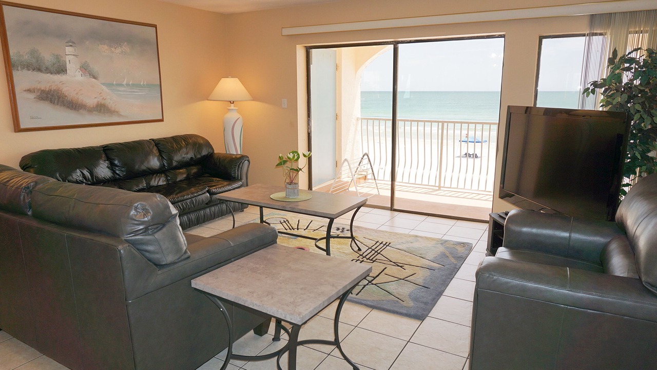 Photo of Livingroom in North Redington Beach