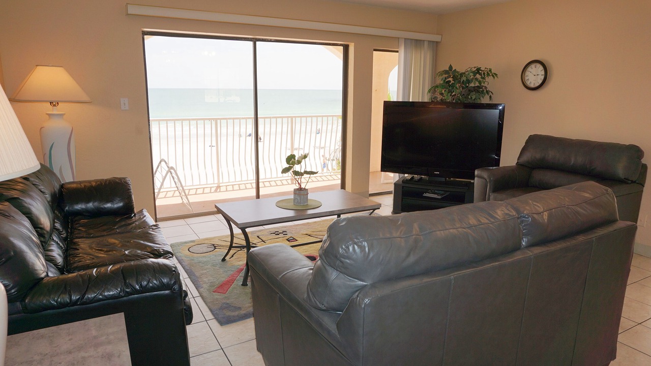 Photo of Livingroom in North Redington Beach