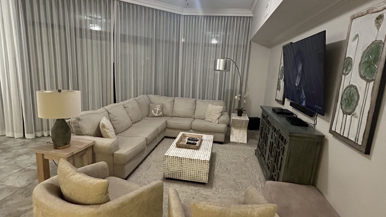Photo of Livingroom in Orange Beach