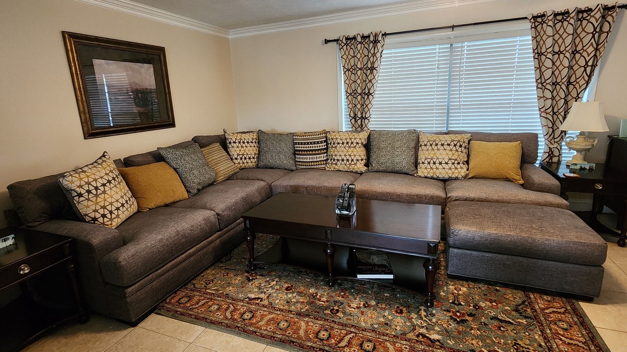 Photo of Livingroom in Apollo Beach