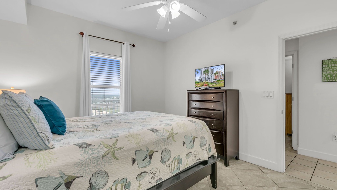 Photo of Bedroom in Gulf Shores