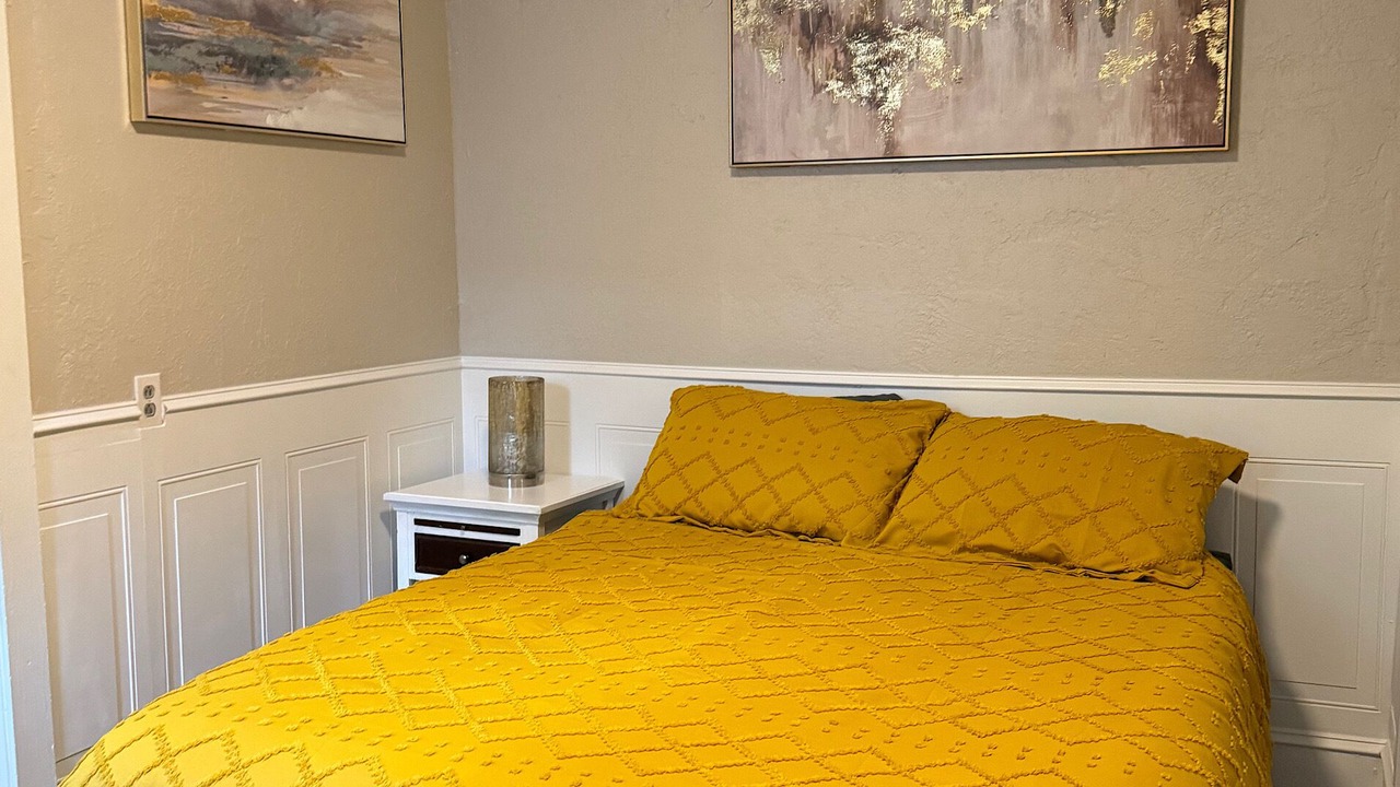 Photo of Bedroom in South Eola