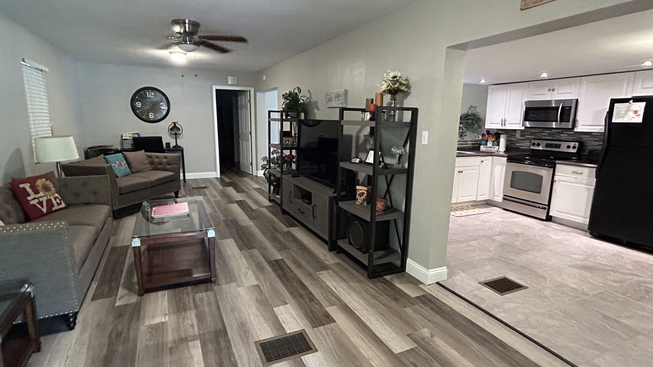 Photo of Livingroom in Wildwood