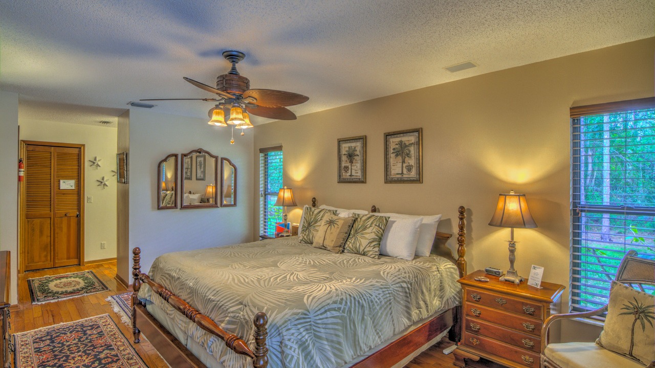 Photo of Bedroom in Jupiter Farms