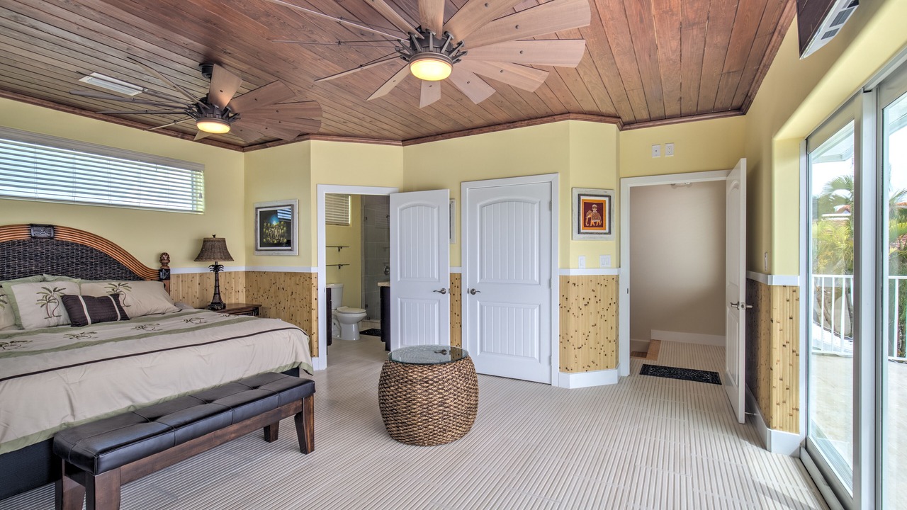 Photo of Bedroom in Marathon