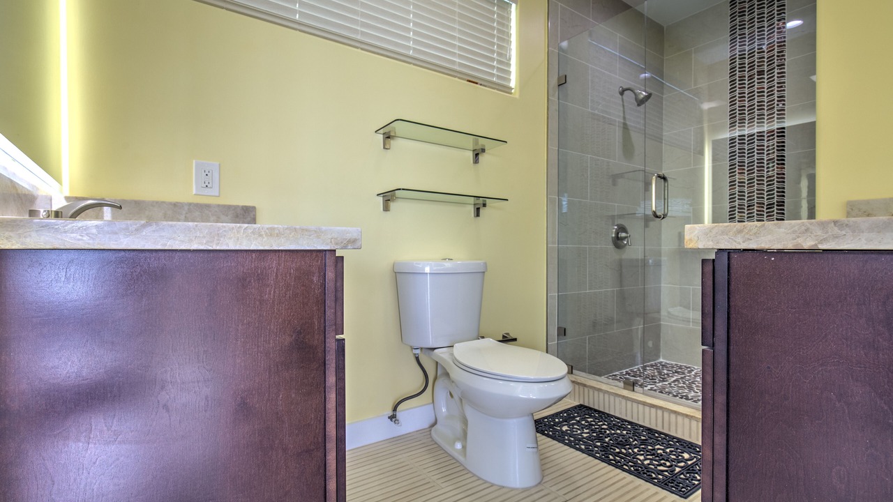 Photo of Bathroom in Marathon