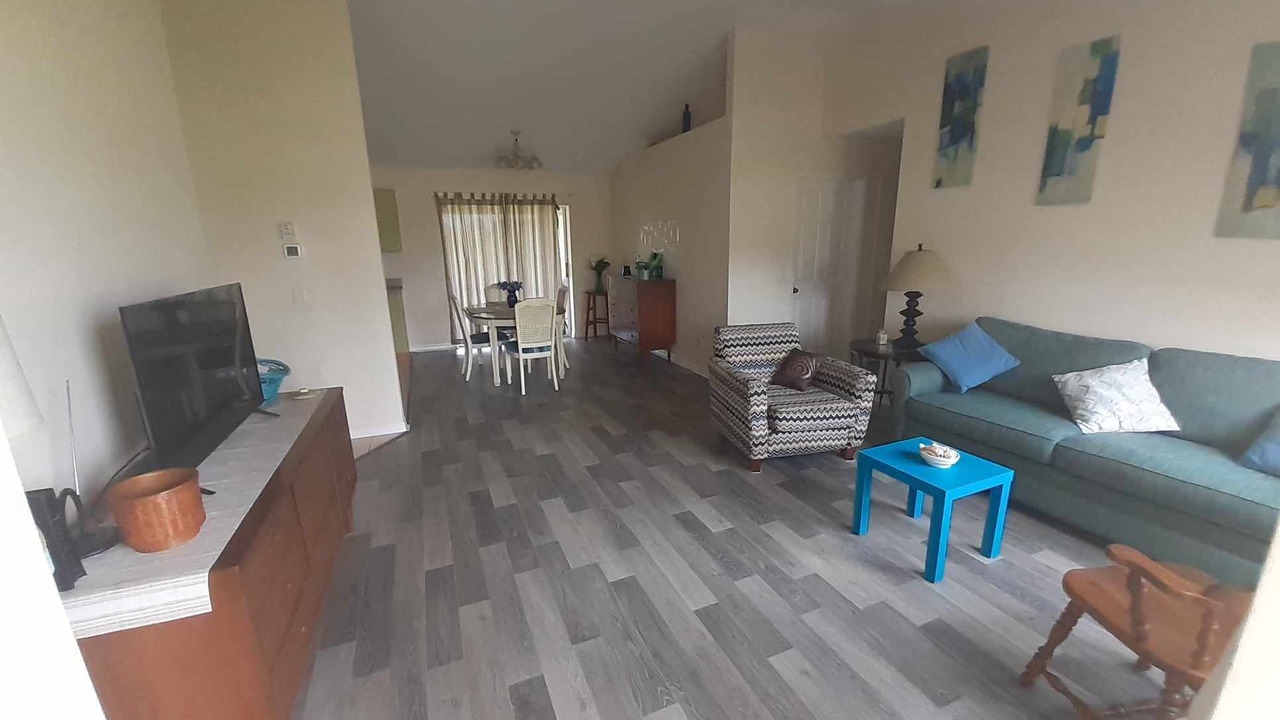 Photo of Livingroom in Sunshine