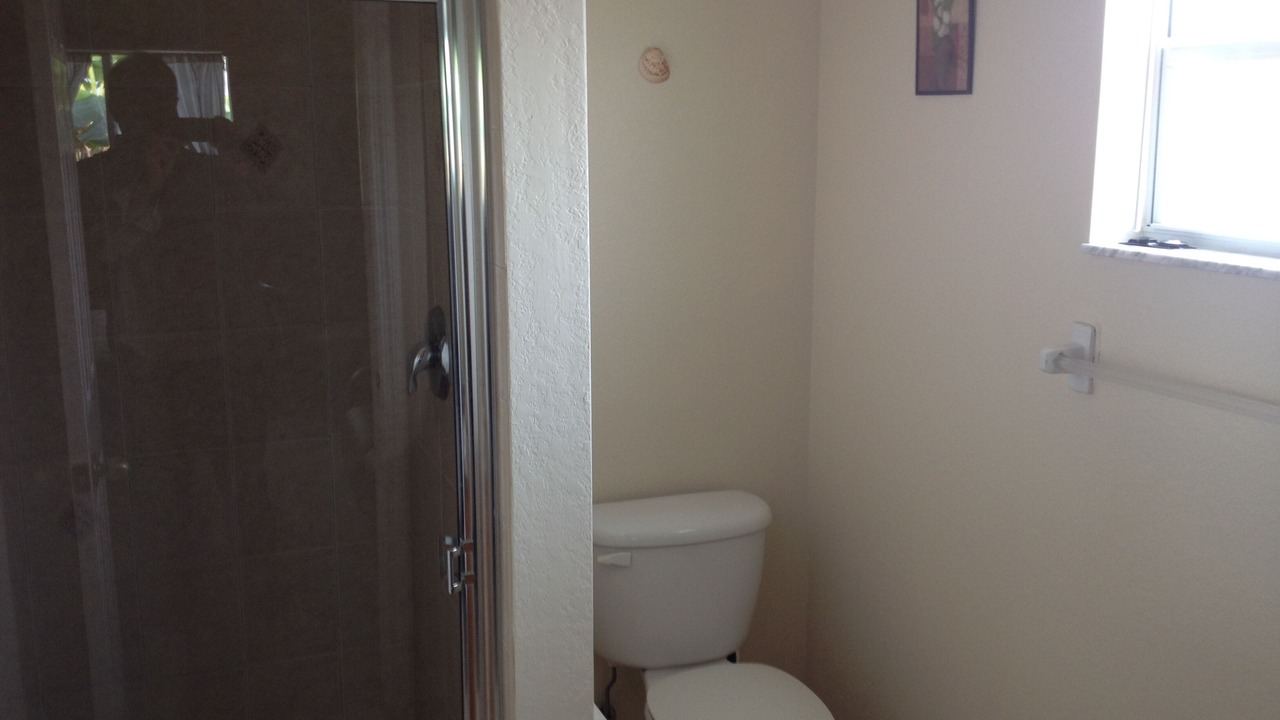 Photo of Bathroom in Sunshine