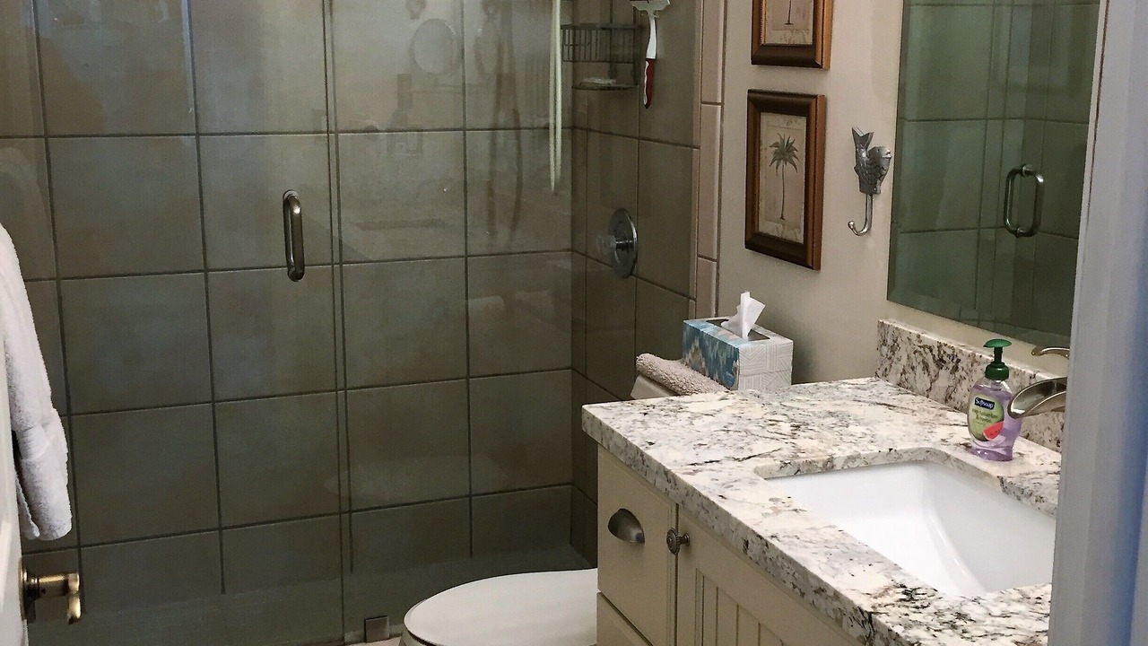Photo of Bathroom in Long Key