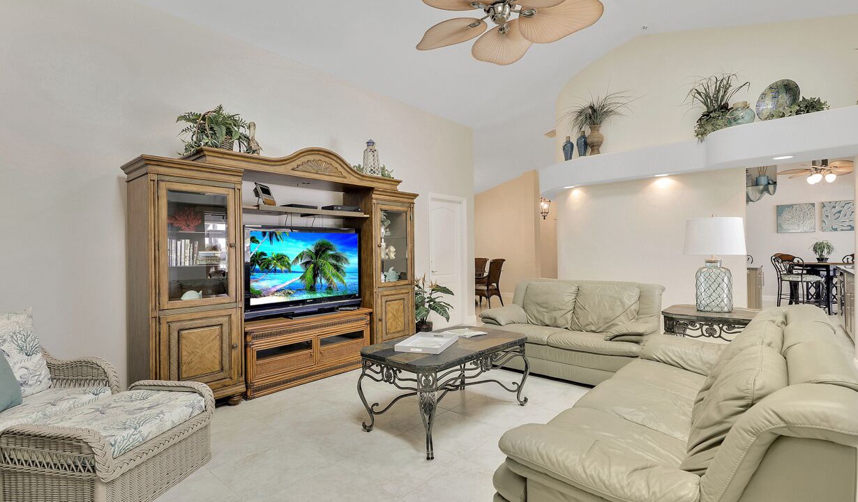 Photo of Livingroom in Pelican