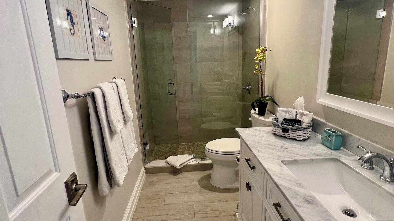 Photo of Bathroom in Islamorada