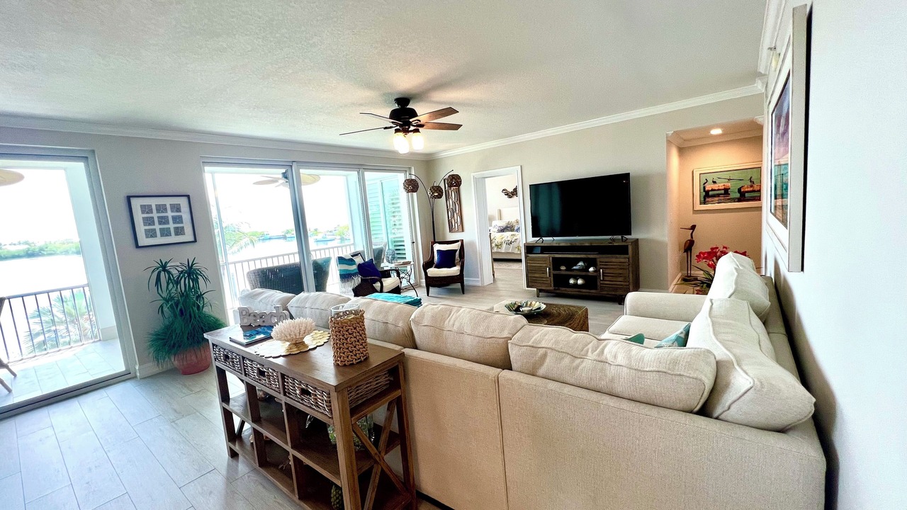 Photo of Livingroom in Islamorada