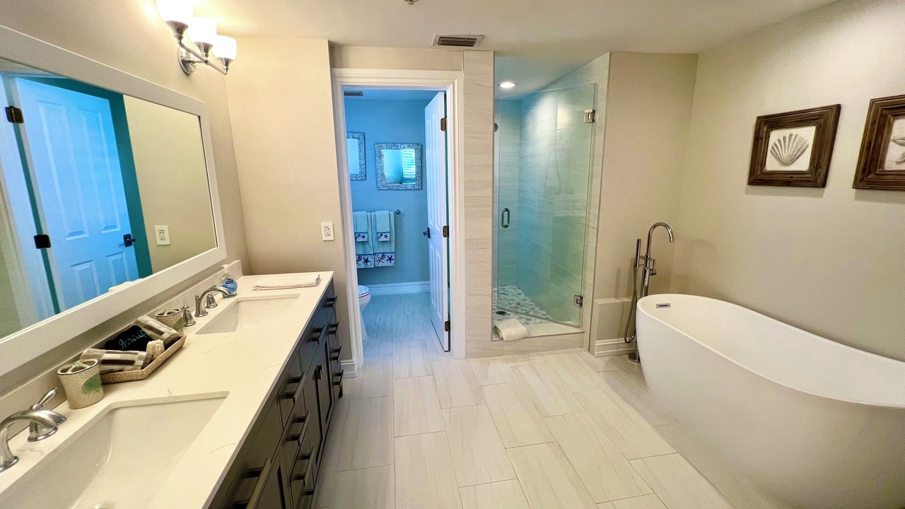 Photo of Bathroom in Islamorada